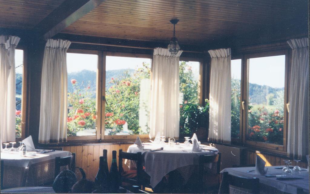 Albergo Ristorante Ai Pini Tarzo Екстериор снимка