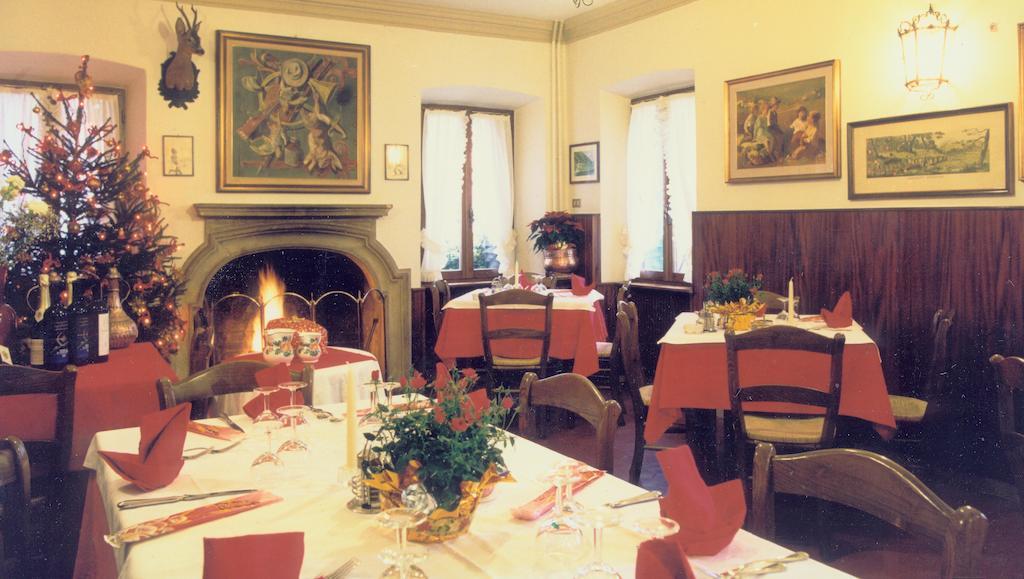 Albergo Ristorante Ai Pini Tarzo Екстериор снимка