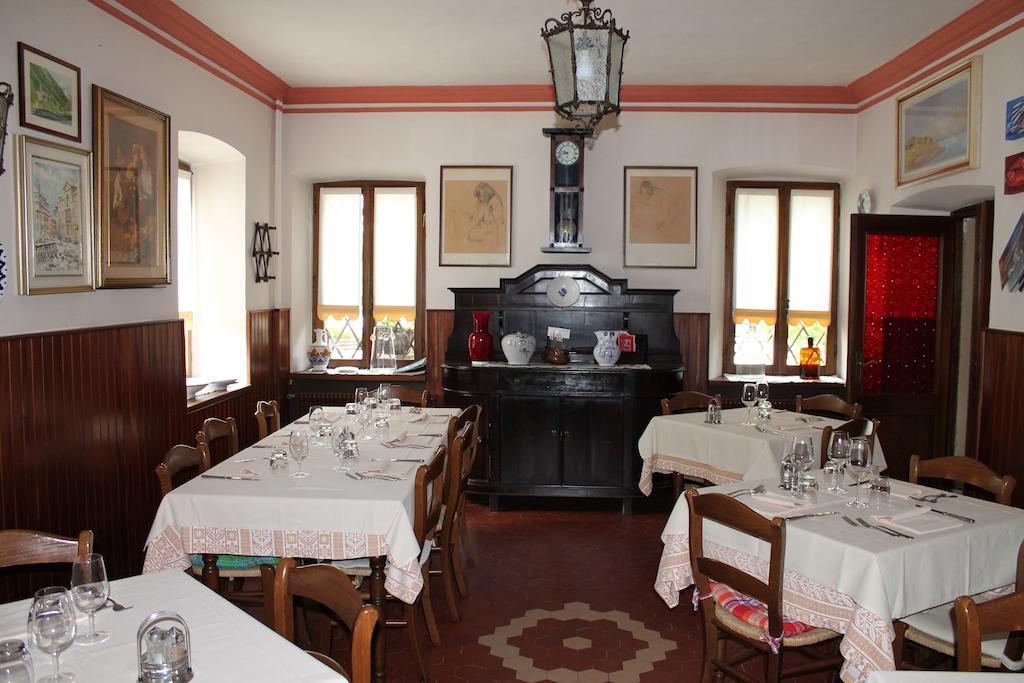 Albergo Ristorante Ai Pini Tarzo Екстериор снимка