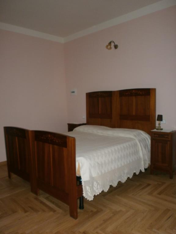 Albergo Ristorante Ai Pini Tarzo Стая снимка